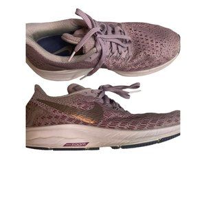 Nike Zoom Pegasus 35 size 7 lavendar